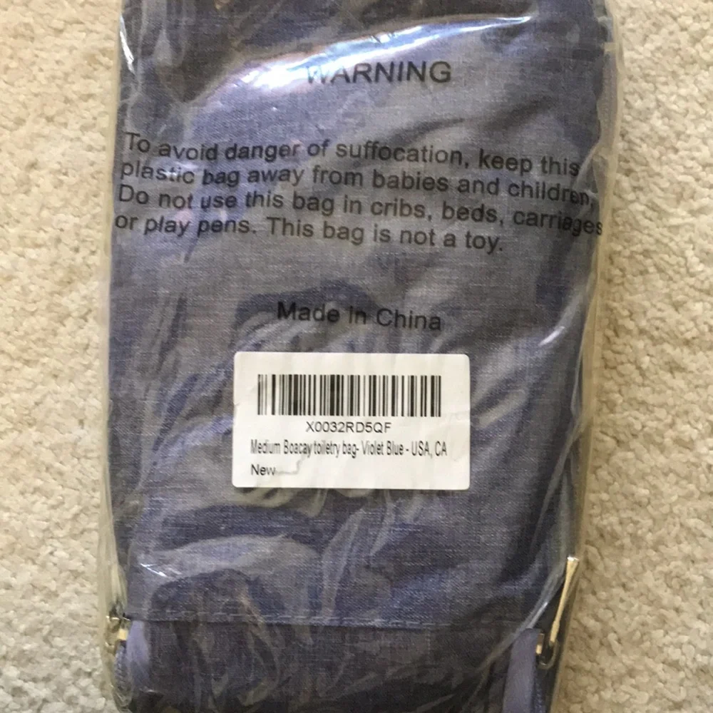 BOACAY TOILETRY ORGANIZER new in package travel dormlife gender neutral